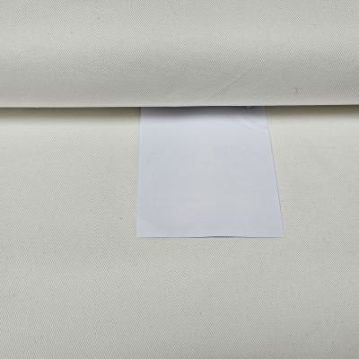 Rohweiser Baumwollköper schwerer Baumwollstoff in wollweiß