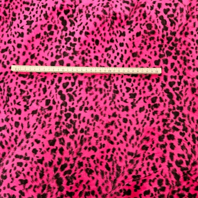 Preview: Fellimitat Fellboa Leopard in pink schwarz - pinkes Fellimitat - Leopardenfell pink schwarz - Kunstfell kurzhaar Leo pink Leopardenstoff pink schwarz  Leopard pink schwarz