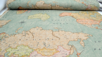 Vintage Globussstoff, Atlasstoff, Stoff mit Weltatlas  Stoff mit Dekostoff mit Landkarten - Landkartenmotiv - Stoff mit Landkarten - Atlasstoff Baumwolle Half-Panama Dekostoff mit alter Karte