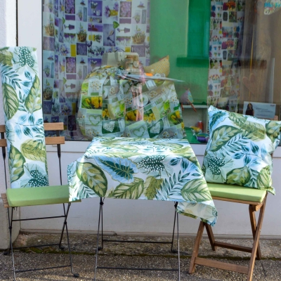 Tuva Tuvatextiles Acrisol TUVA Acrisol Tropical 229 grüne Markise grün Dralon Outdoor grün Farn Blätter Grau  Outdoor Blätter Outdoorstoff Dralon teflonbeschichtet Teflonbeschichtung Dralon lichtbeständig wetterbeständig Outdoorstoff Außenbereich grün