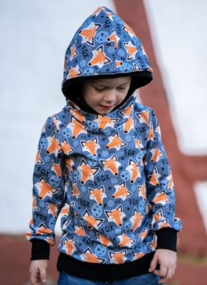 KATINOH Textil Rammelkamp  French Terry mit Autos Sportauto French Terry Auto Rennauto SUV  Summer Sweat French Jersey Kinderjersey Männer Sweatstoff Elastik Elasthan Baumwolle Baumwolljersey  DIY Naehen Nähen Design Textilien Onlineshop Online Stoffe Sto