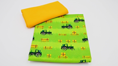 O6982.025 Green Power KATINOH aby Set  Babyhose mit Traktor  Sommerhose  Babyhöschen Babypumphose Baby Pulli Baby Büx Jersey Baby Set Stoffset Materialset Stoffset Stoffpakete  Baumwollsets Nähsets Jersey mit Traktor und Heu Heuballen Go Green Rammelkamp