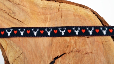 Webband Landhausstil, Heimat Webband weißgrundig weißes Webband  mit Hirsch und Herz Herzwebband Schwarzwald Design Zierband mit Heimatliebe Band mit Herzen Trachtenband - Trachtenborte Schwarzwald  Webband mit Hirsch und Herzliebe