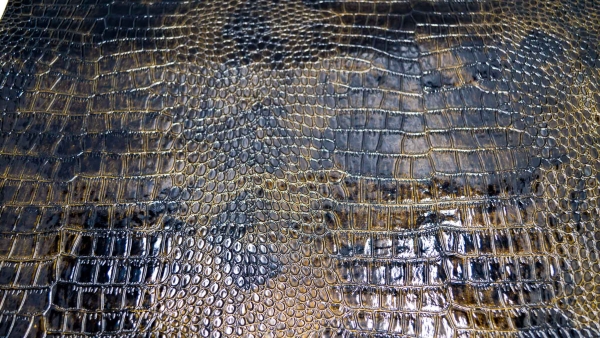 Kunstleder Meterware KROKO Reptil ausgefallener Prägung Krokodil Metallic Farben 