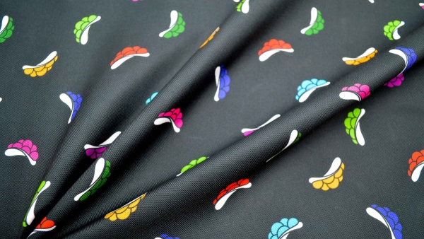 1046-Bolly Konfetti Bollenhut bunt Konfetti Bollenhutstoff Stoff mit Bollenhüten bunte Bollenhüte  Bollenhut Polyester Polyesterstoff   Stoff mit Bollenhut Schwarzwaldstoff poppige Bollenhüte Bollyhood Trachtenstoff Schwarzwälder Stoff poppiger Heimatstof
