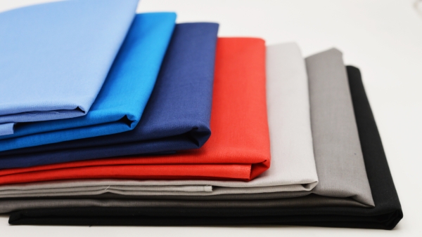 dunkelblauer Fahnentuch dunklblauer Baumwollstoff  dunkelblauer Stoff in Leindwandbindung ndung, 100 % Baumwolle, schwarz, rot, bordschwarz, hellblau, grau, hellgrau, dunkelgrau, unifarben, uni