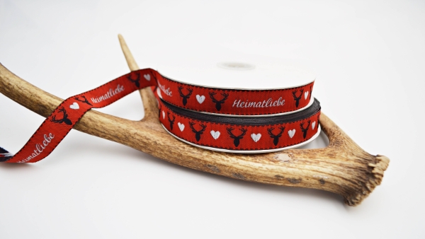 Heimatliebe rot Webband rotgrundig rotes Weband  mit Heimat, Hirsch und Herz Herzwebband Schwarzwald Design Zierband mit Heimatliebe Band mit Herzen Trachtenband - Trachtenborte Schwarzwald rotes  Webband mit Hirsch und Herz Heimat rot