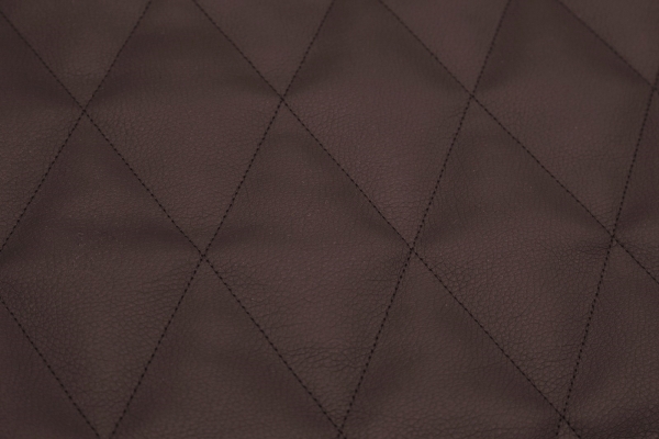 Dunkelbraunes Kunstleder gesteppt - Rolls 45x100 - Steppung 8,50cm